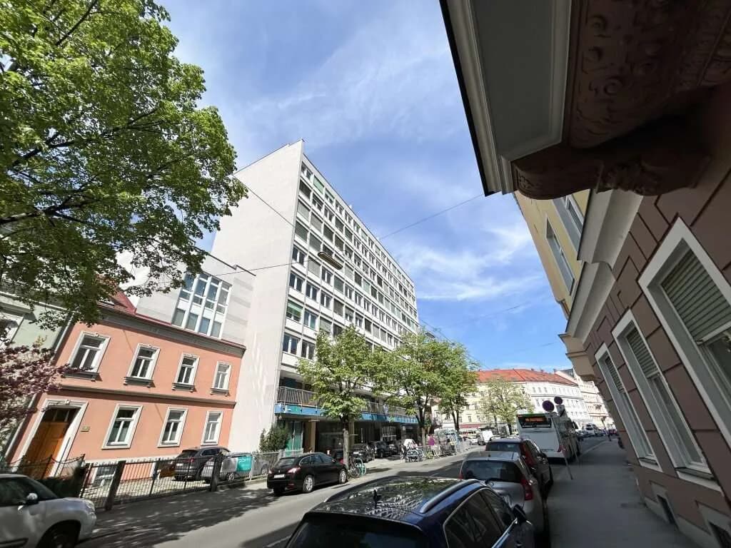 Gewerbeimmobilie mieten in Graz – 305 m², € 2.938