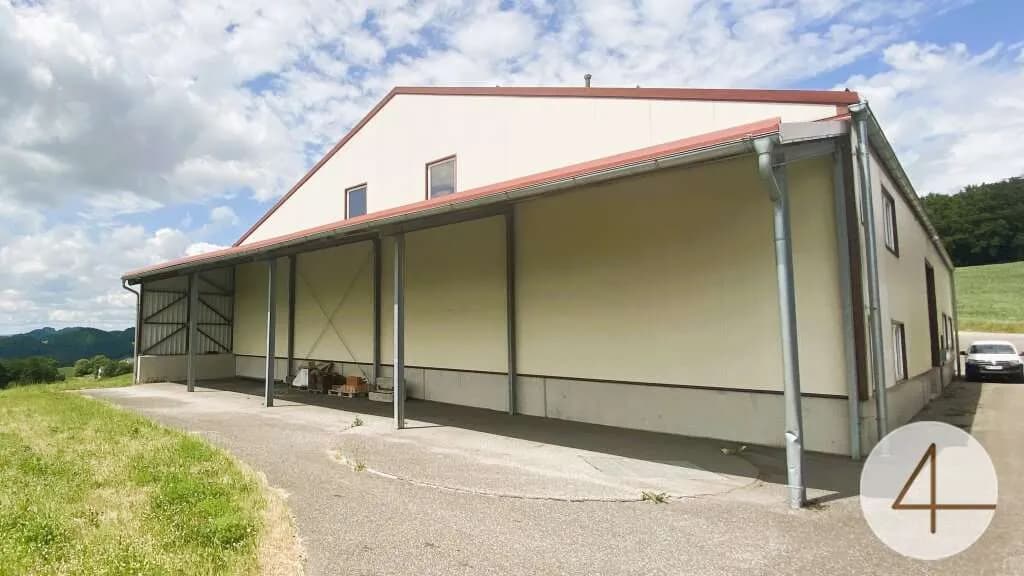 Gewerbeimmobilie mieten in Perg – 600 m², € 1.800