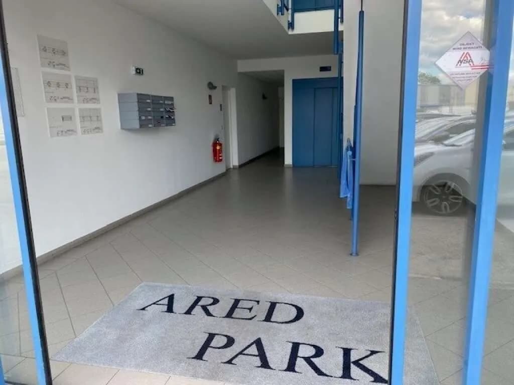 1-Zimmer-Gewerbeimmobilie mieten in Baden – 51 m², € 667 – Bild 2 von 6