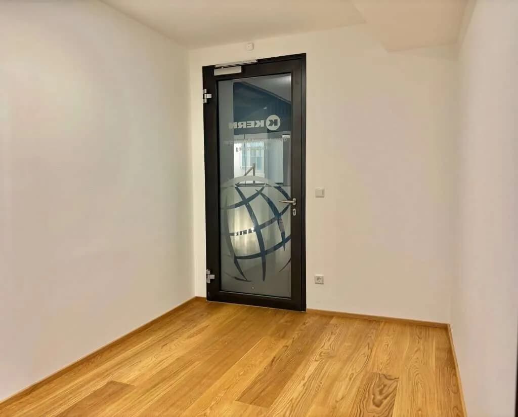 3-Zimmer-Gewerbeimmobilie mieten in Salzburg Stadt – 88 m², € 1.190 – Bild 5 von 12