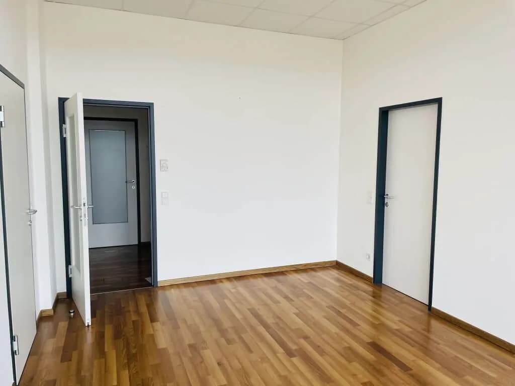 1-Zimmer-Gewerbeimmobilie mieten in Salzburg-Umgebung – 26 m², € 509 – Bild 2 von 7
