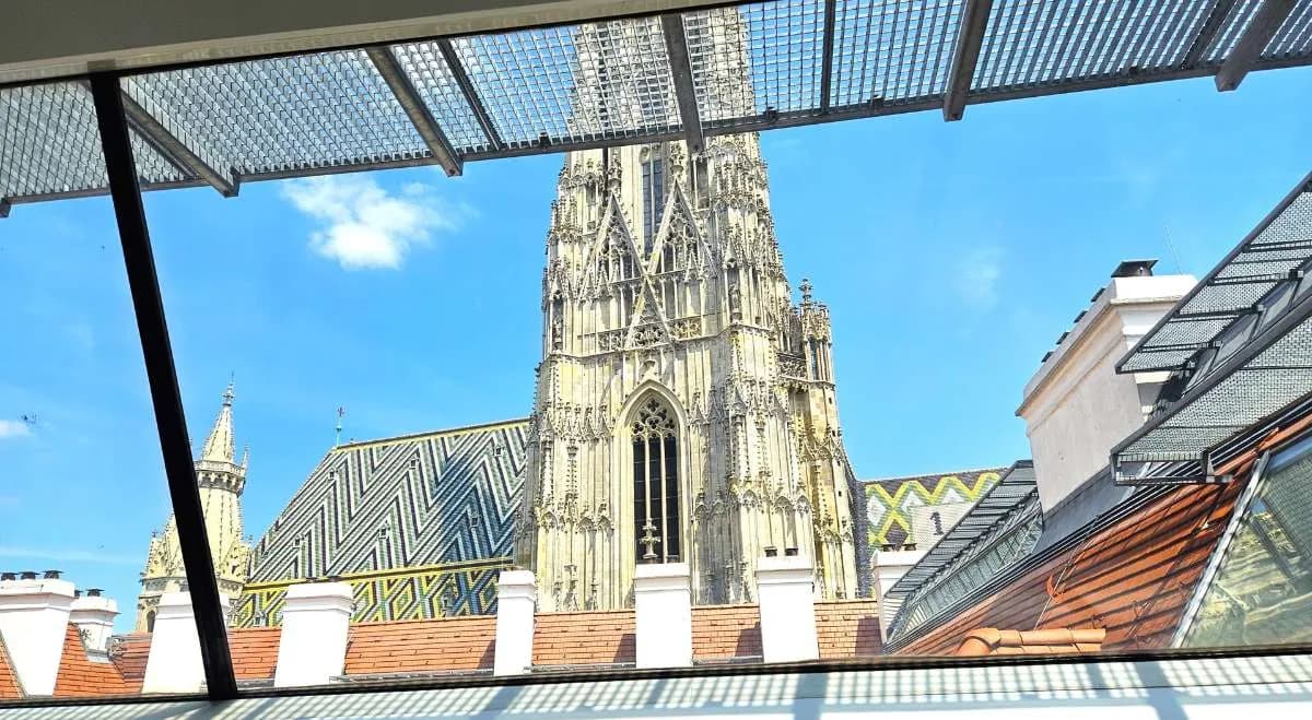 Gewerbeimmobilie mieten in Wien – 650 m², € 24 – Bild 1 von 13