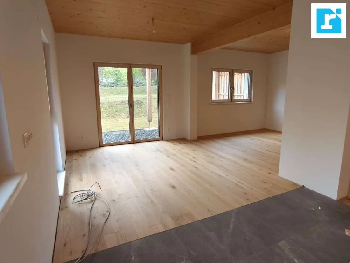 5-Zimmer-Haus mieten in Oberwart – 127 m², € 1.759 – Bild 2 von 6