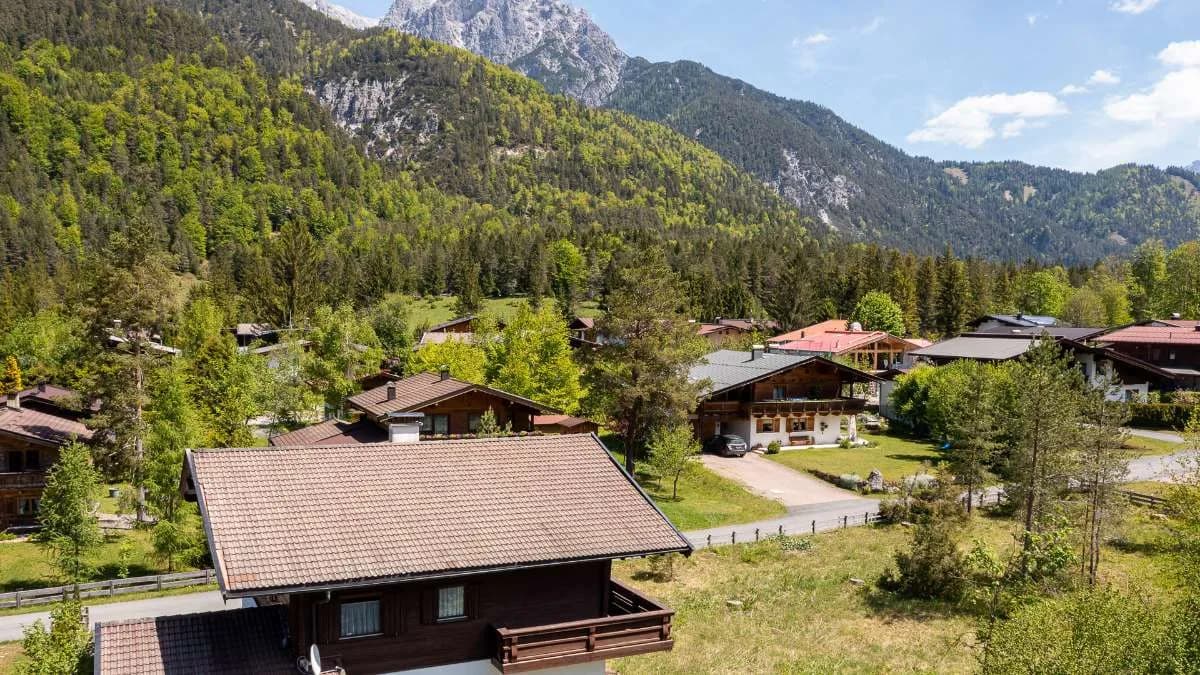 6-Zimmer-Haus kaufen in Kitzbühel – 170 m², € 990.000 – Bild 4 von 16