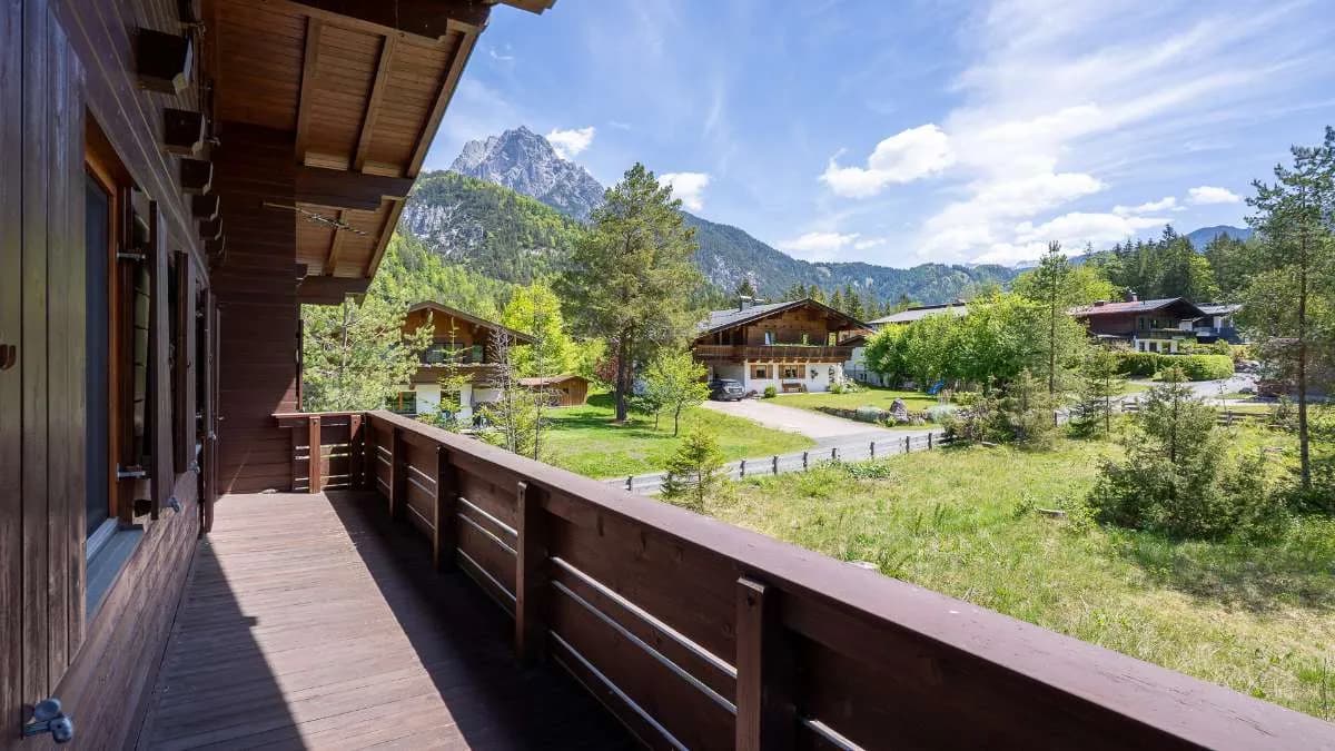 6-Zimmer-Haus kaufen in Kitzbühel – 170 m², € 990.000 – Bild 8 von 16