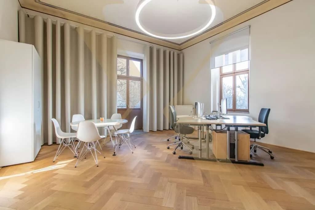 Gewerbeimmobilie mieten in Linz – 338 m², € 4.214