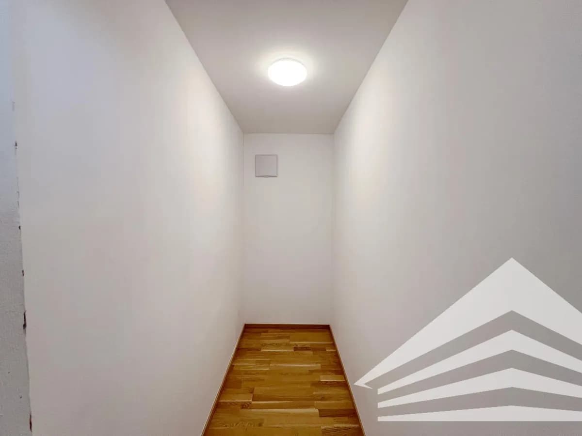 3-Zimmer-Wohnung mieten in Linz – 112,6 m², € 1.371 – Bild 12 von 16