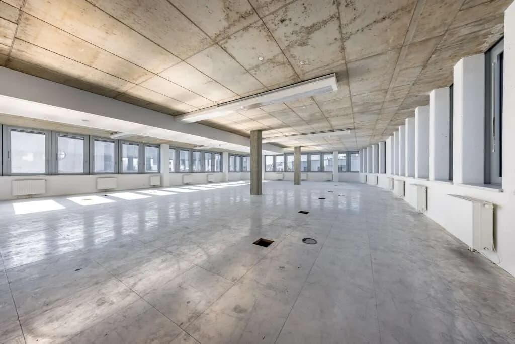 Gewerbeimmobilie mieten in Wien – 1 624 m², € 17
