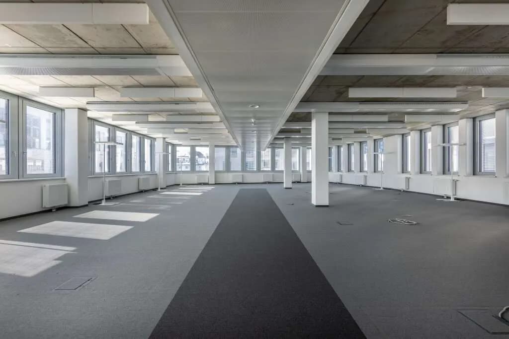 Gewerbeimmobilie mieten in Wien – 1 624 m², € 17 – Bild 3 von 11