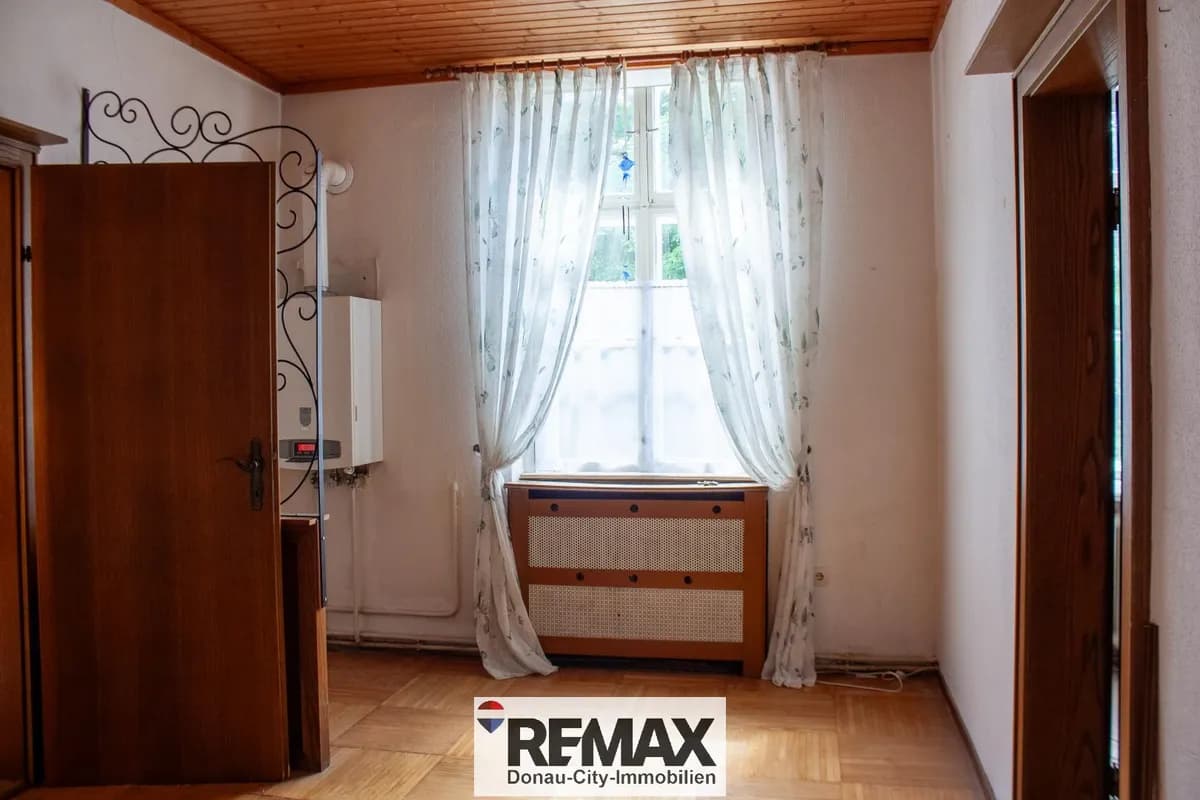 7-Zimmer-Gewerbeimmobilie kaufen in Baden – 170 m², € 590.000 – Bild 3 von 13
