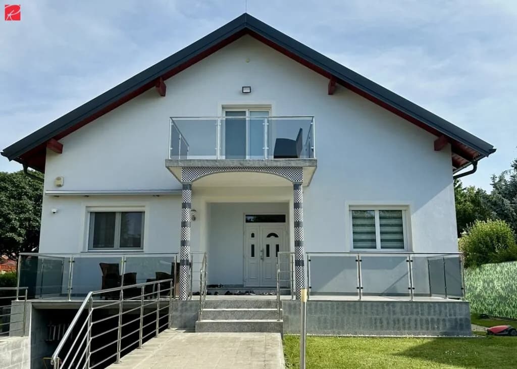 8-Zimmer-Gewerbeimmobilie kaufen in Gänserndorf – 220 m², € 890.000