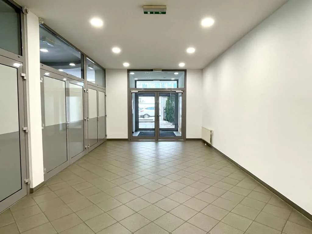 6-Zimmer-Gewerbeimmobilie mieten in Wien – 233 m², € 2.317 – Bild 4 von 12