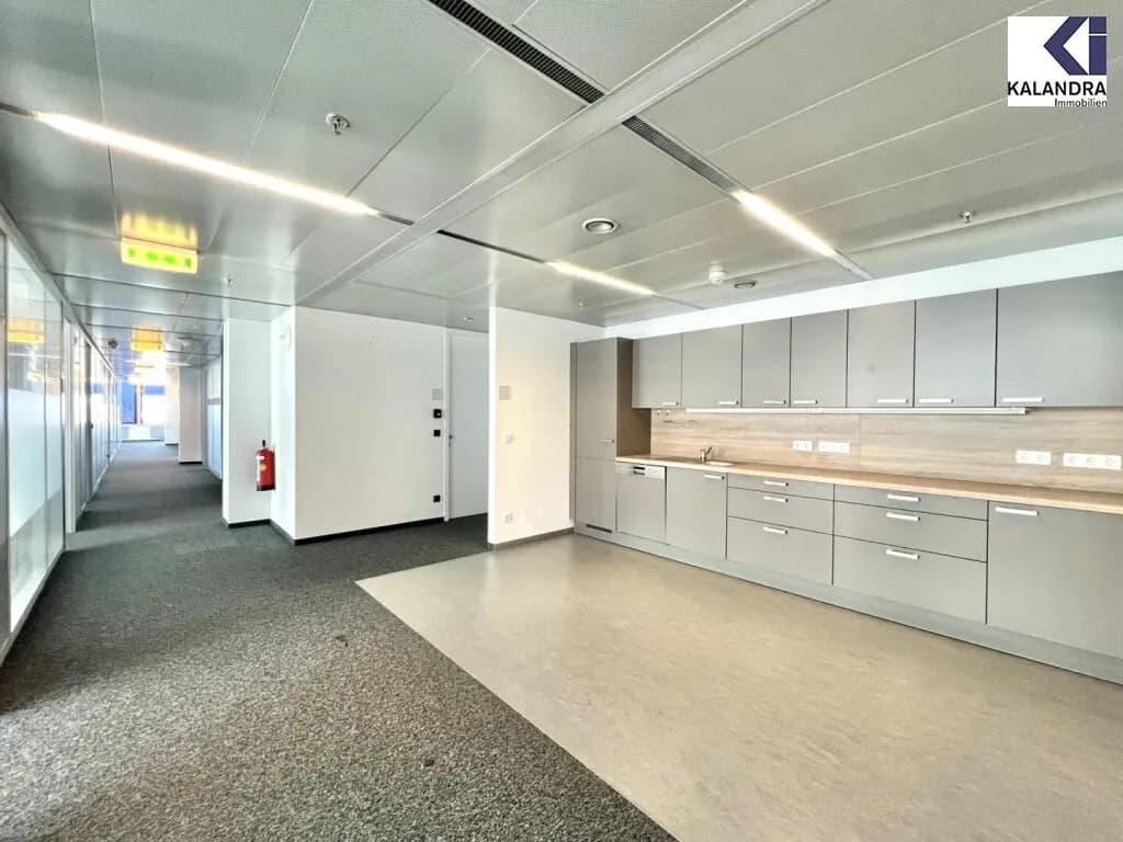 14-Zimmer-Gewerbeimmobilie mieten in Wien – 694 m², € 14.540 – Bild 10 von 25