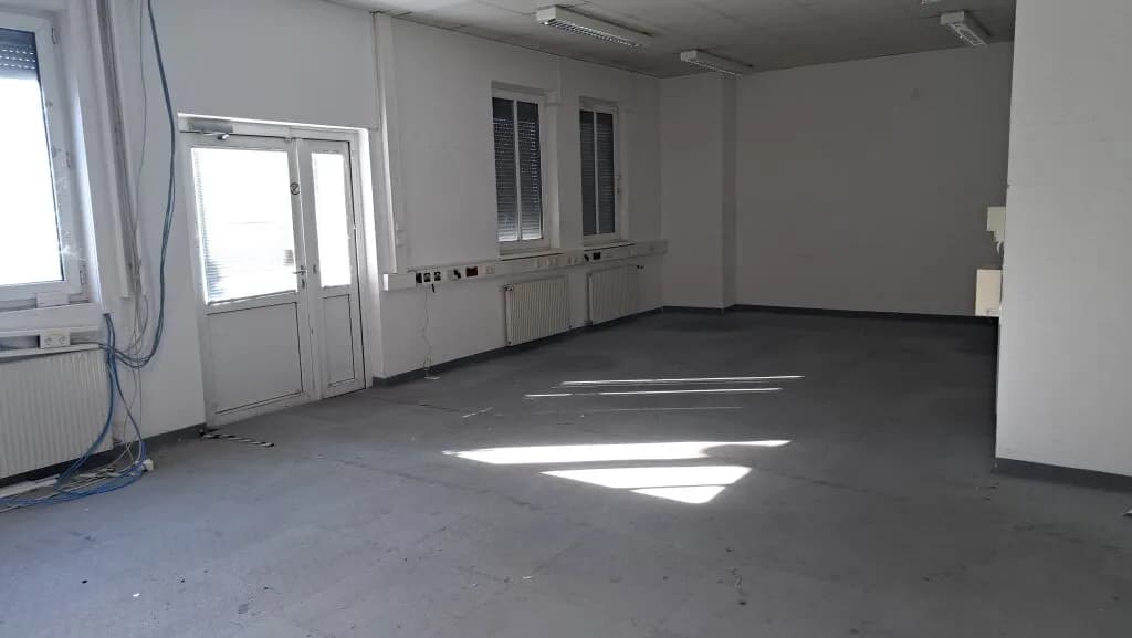 Gewerbeimmobilie mieten in Wien – 1 171 m², € 11.710 – Bild 2 von 9