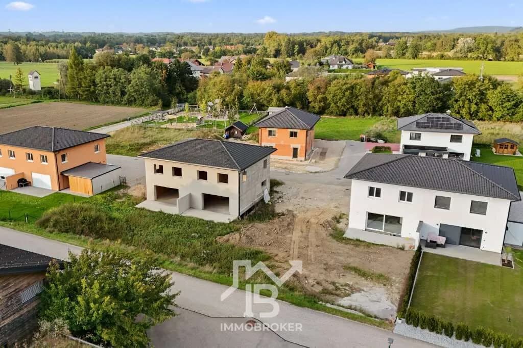Haus kaufen in Wels-Land – 106 m², € 391.280