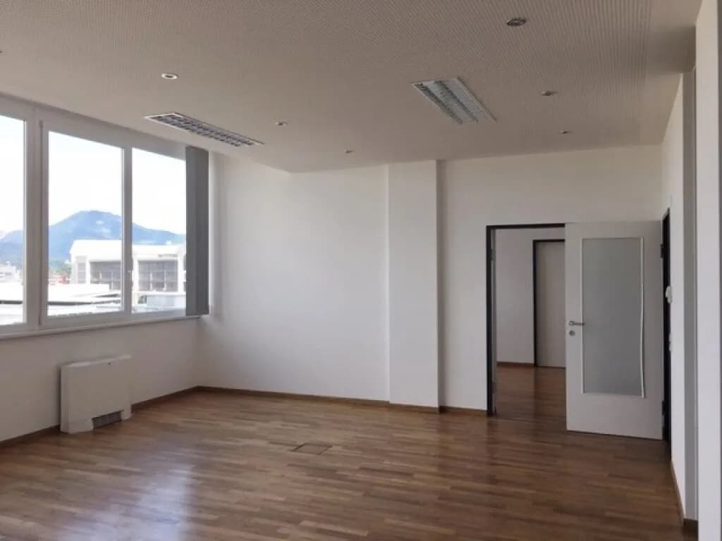 Gewerbeimmobilie mieten in Salzburg-Umgebung – 56 m², € 983 – Bild 2 von 4