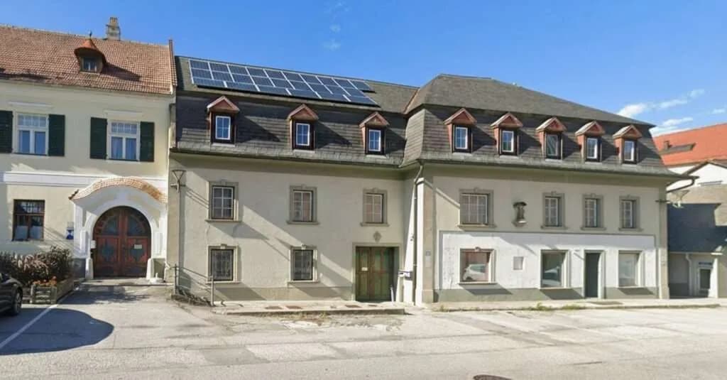 24-Zimmer-Immobilie kaufen in Neunkirchen – 450 m², € 690.000 – Bild 2 von 10