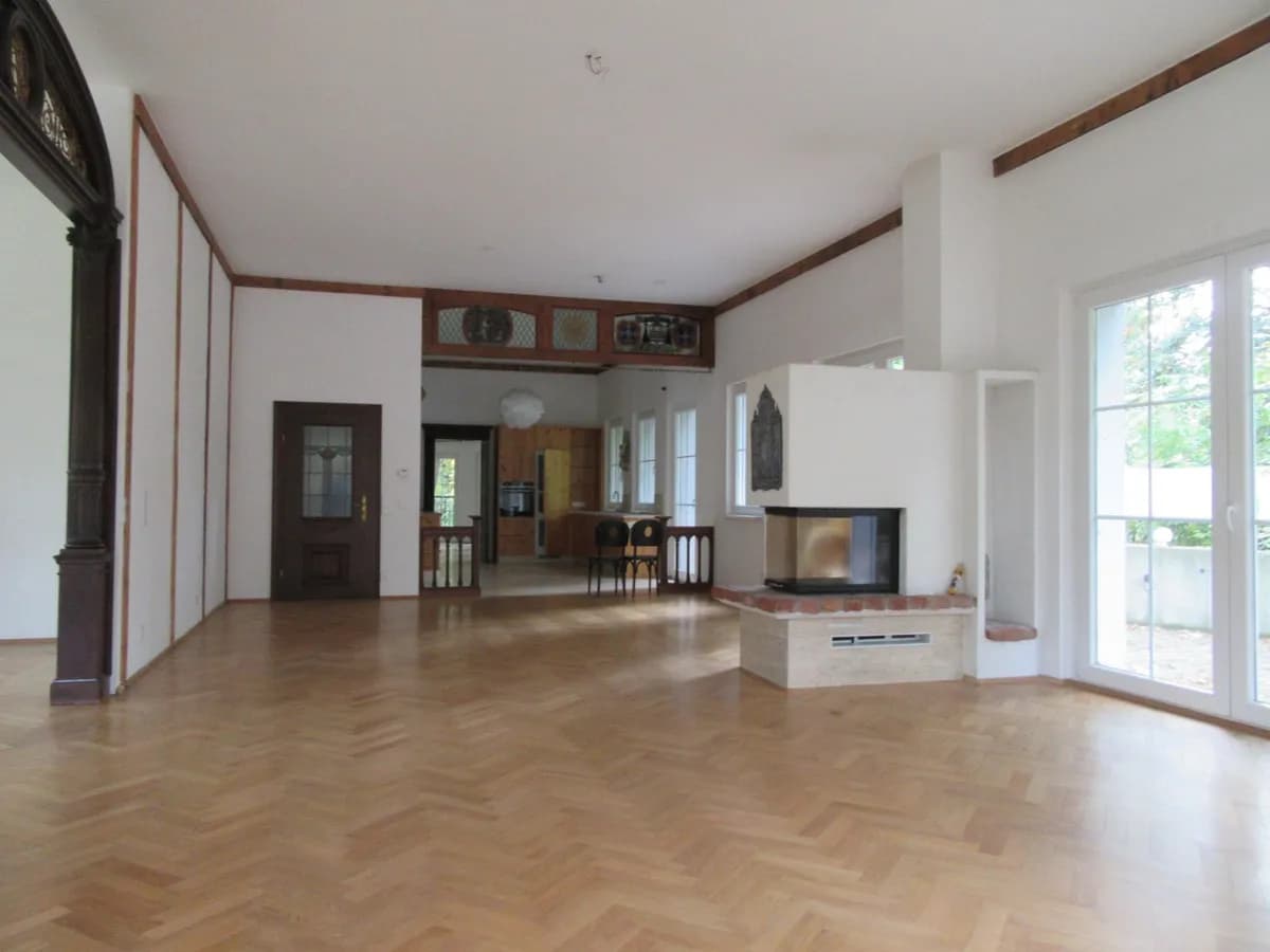 12-Zimmer-Gewerbeimmobilie kaufen in Baden – 527 m², € 2.900.000 – Bild 2 von 24