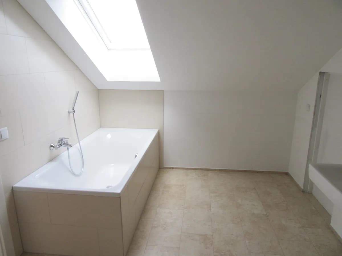 12-Zimmer-Gewerbeimmobilie kaufen in Baden – 527 m², € 2.900.000 – Bild 15 von 24