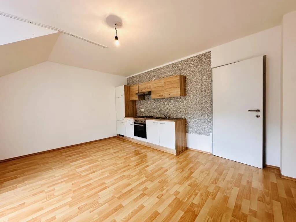 3-Zimmer-Wohnung kaufen in Neunkirchen – 86,81 m², € 98.000 – Bild 9 von 21