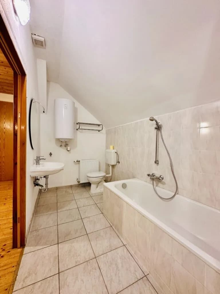 3-Zimmer-Wohnung kaufen in Neunkirchen – 86,81 m², € 98.000 – Bild 11 von 21