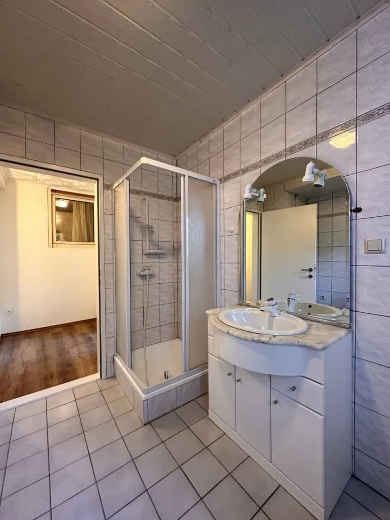 Wohnung kaufen in Neunkirchen – 123,24 m², € 169.900 – Bild 18 von 27