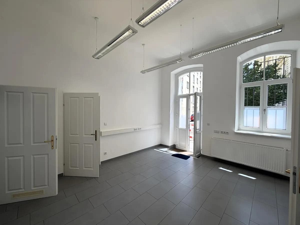 Gewerbeimmobilie mieten in Wien – 52 m², € 816