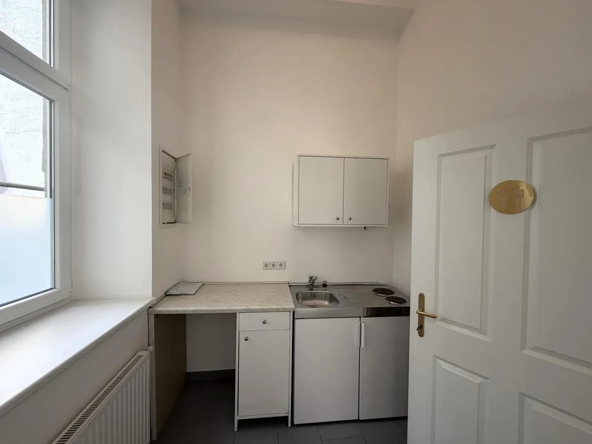 Gewerbeimmobilie mieten in Wien – 52 m², € 816 – Bild 6 von 20