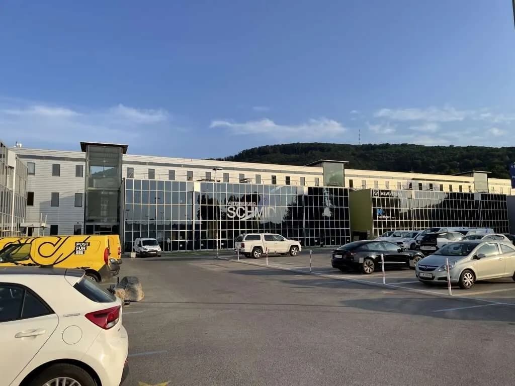 Gewerbeimmobilie mieten in Tulln – 37 m², € 478