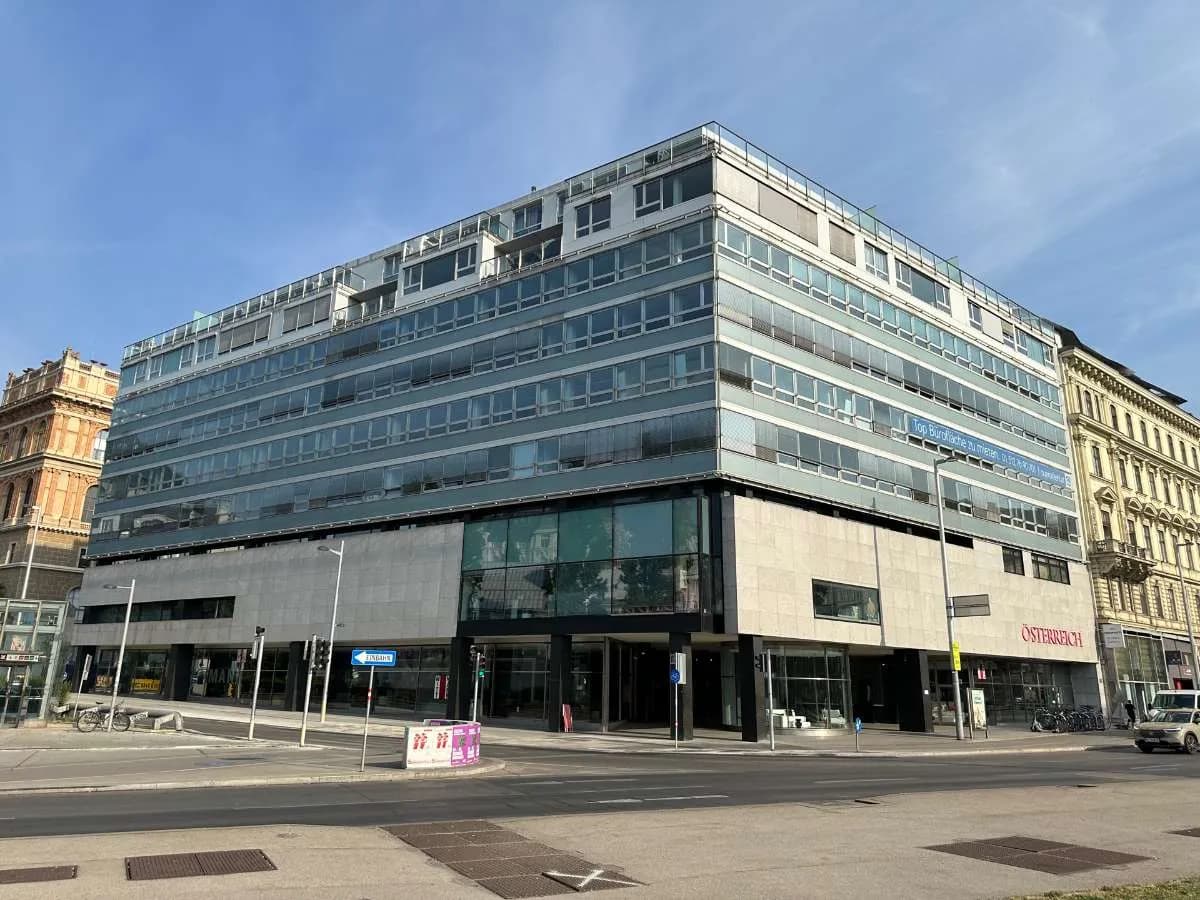 Gewerbeimmobilie mieten in Wien – 1 333 m², € 22 – Bild 1 von 9