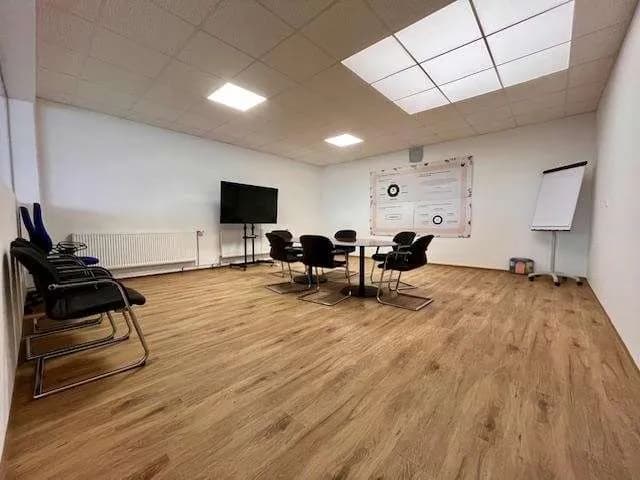 7-Zimmer-Gewerbeimmobilie mieten in Sankt Pölten – 16 m², € 158 – Bild 6 von 13