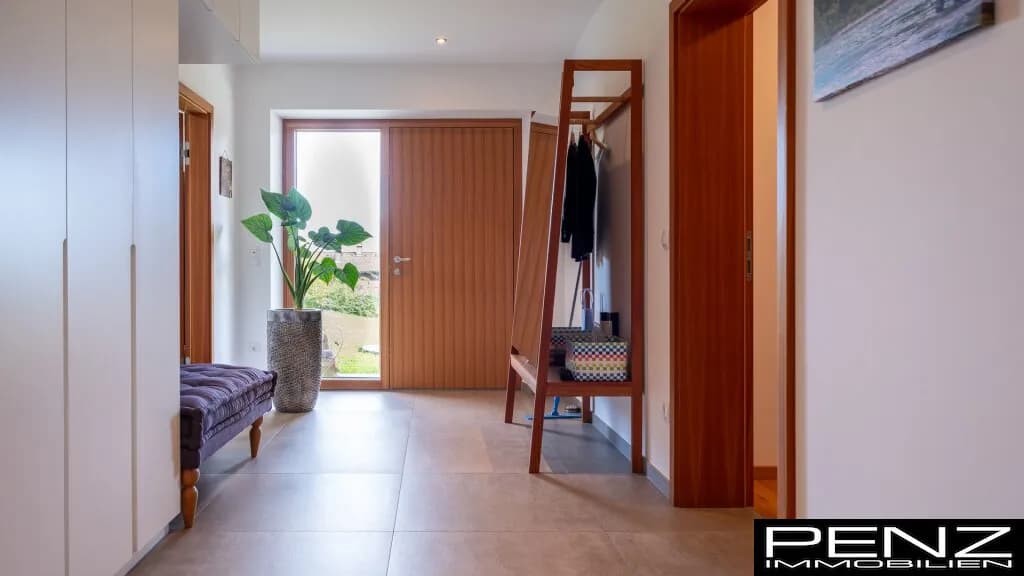 6-Zimmer-Immobilie kaufen in Gmunden – 210 m², € 1.678.000 – Bild 3 von 15