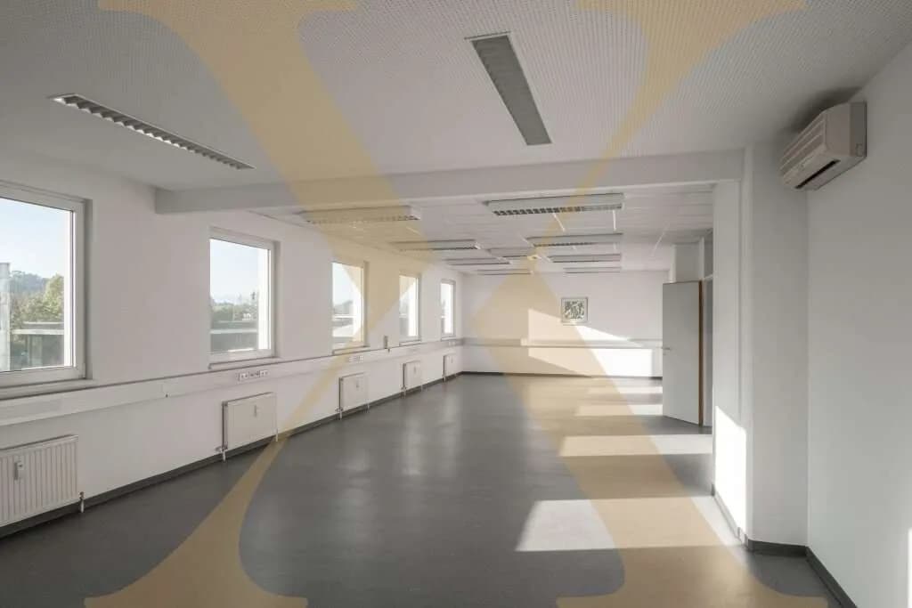 Gewerbeimmobilie mieten in Wels – 194 m², € 2.373