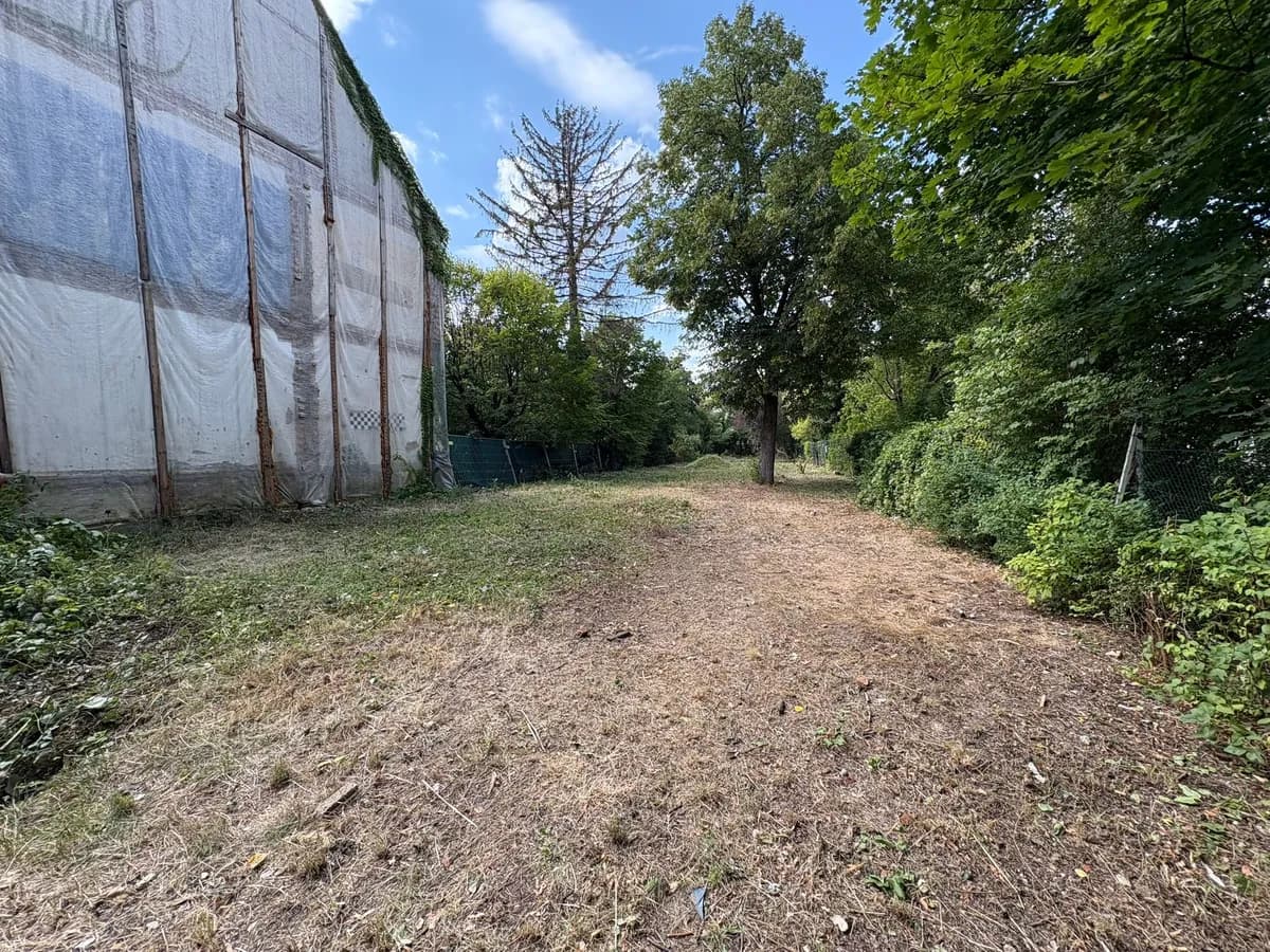 Grundstück kaufen in Wien – 1 146 m², € 2.700.000
