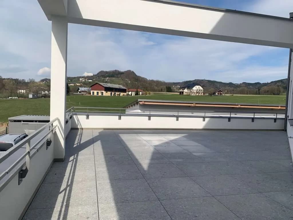 Gewerbeimmobilie mieten in Vöcklabruck – 83 m², € 1.109