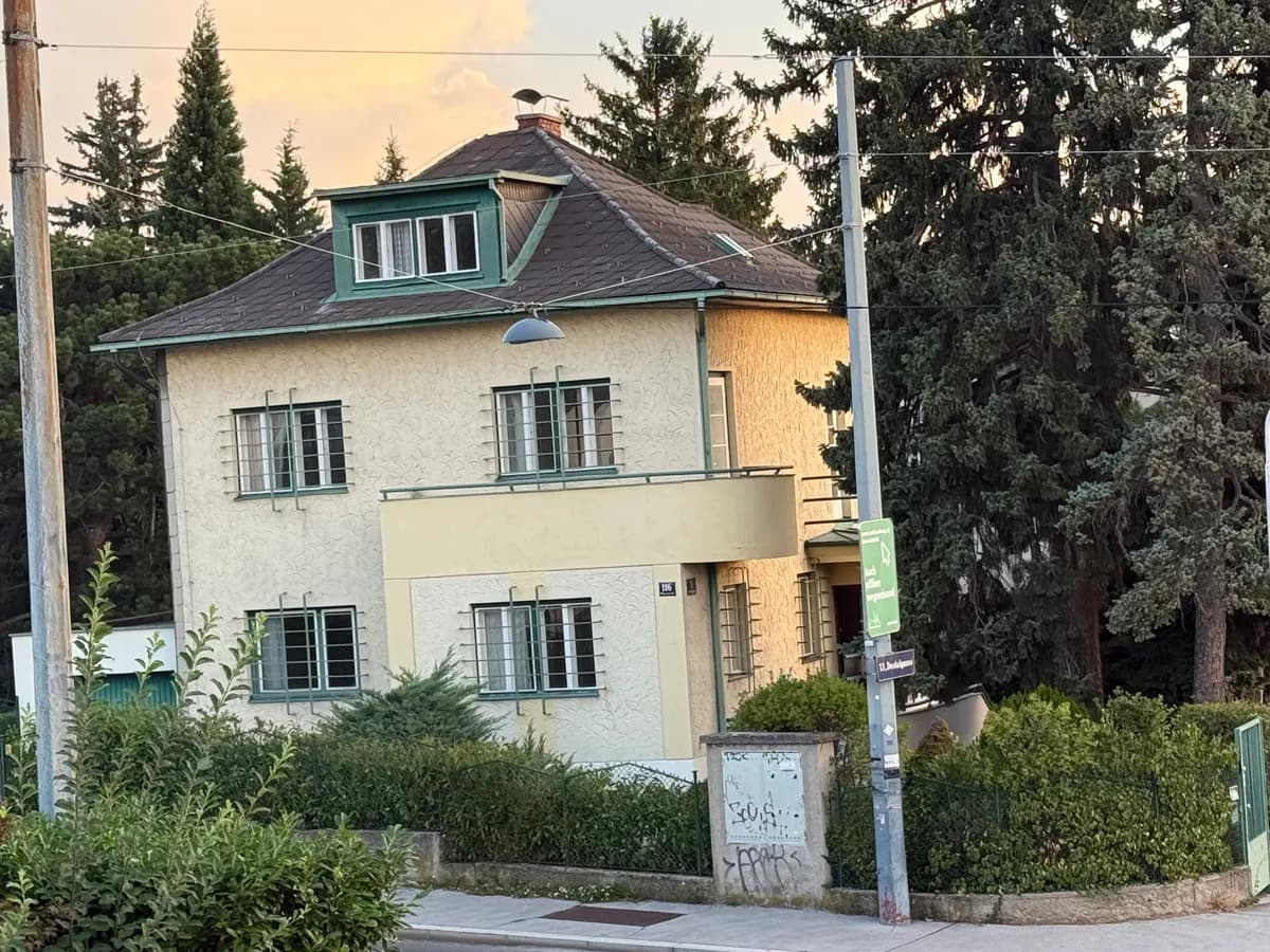 4-Zimmer-Haus mieten in Wien – 110 m², € 2.400 – Bild 2 von 12