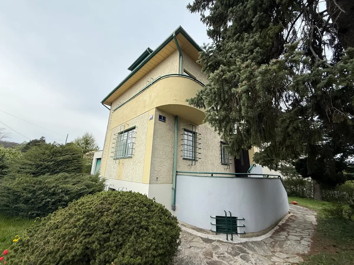 4-Zimmer-Haus mieten in Wien – 110 m², € 2.400 – Bild 4 von 12