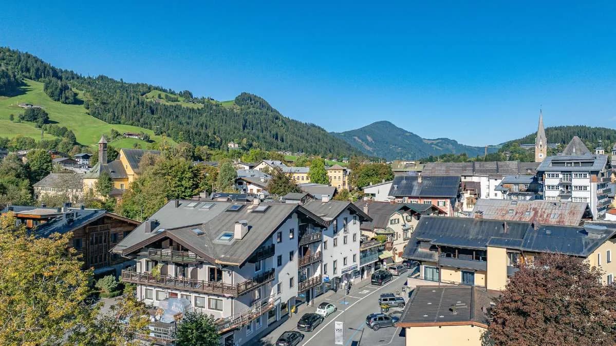 6-Zimmer-Gewerbeimmobilie mieten in Kitzbühel – 203 m², € 5.980