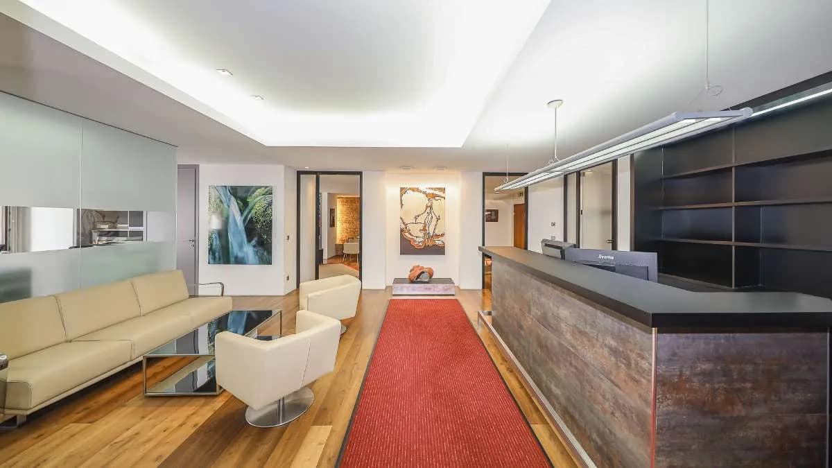 6-Zimmer-Gewerbeimmobilie mieten in Kitzbühel – 203 m², € 5.980 – Bild 2 von 20