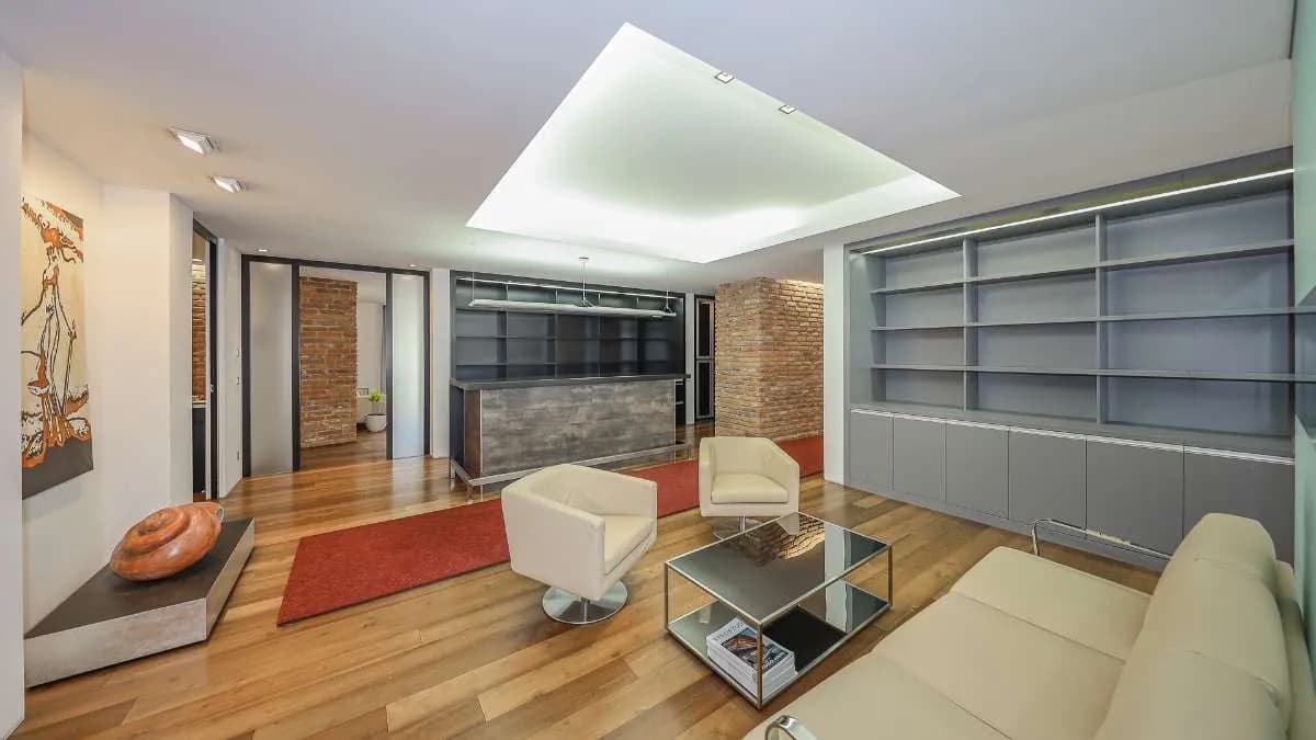 6-Zimmer-Gewerbeimmobilie mieten in Kitzbühel – 203 m², € 5.980 – Bild 5 von 20