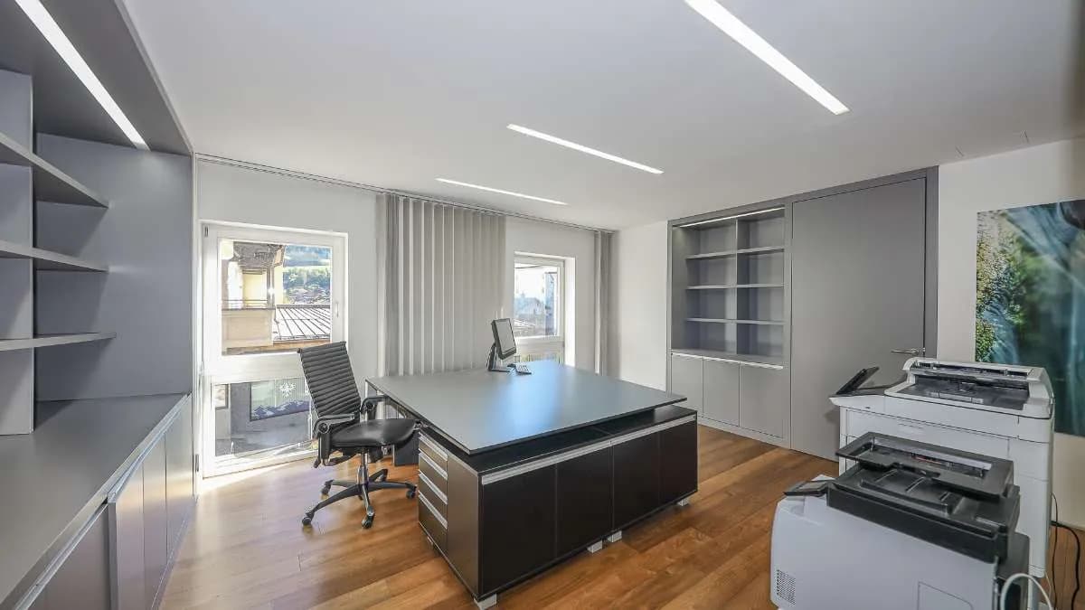 6-Zimmer-Gewerbeimmobilie mieten in Kitzbühel – 203 m², € 5.980 – Bild 8 von 20