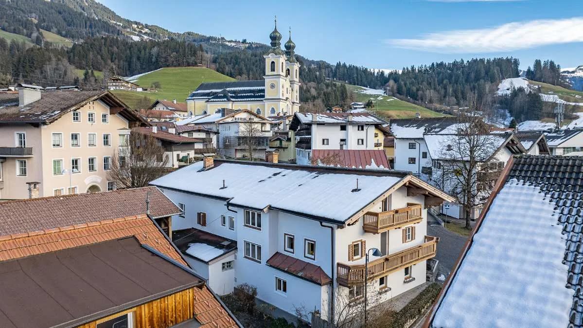 9-Zimmer-Immobilie kaufen in Kitzbühel – 300 m², € 990.000