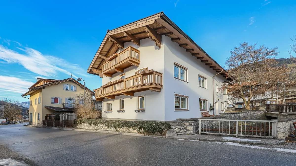 9-Zimmer-Immobilie kaufen in Kitzbühel – 300 m², € 990.000 – Bild 3 von 31