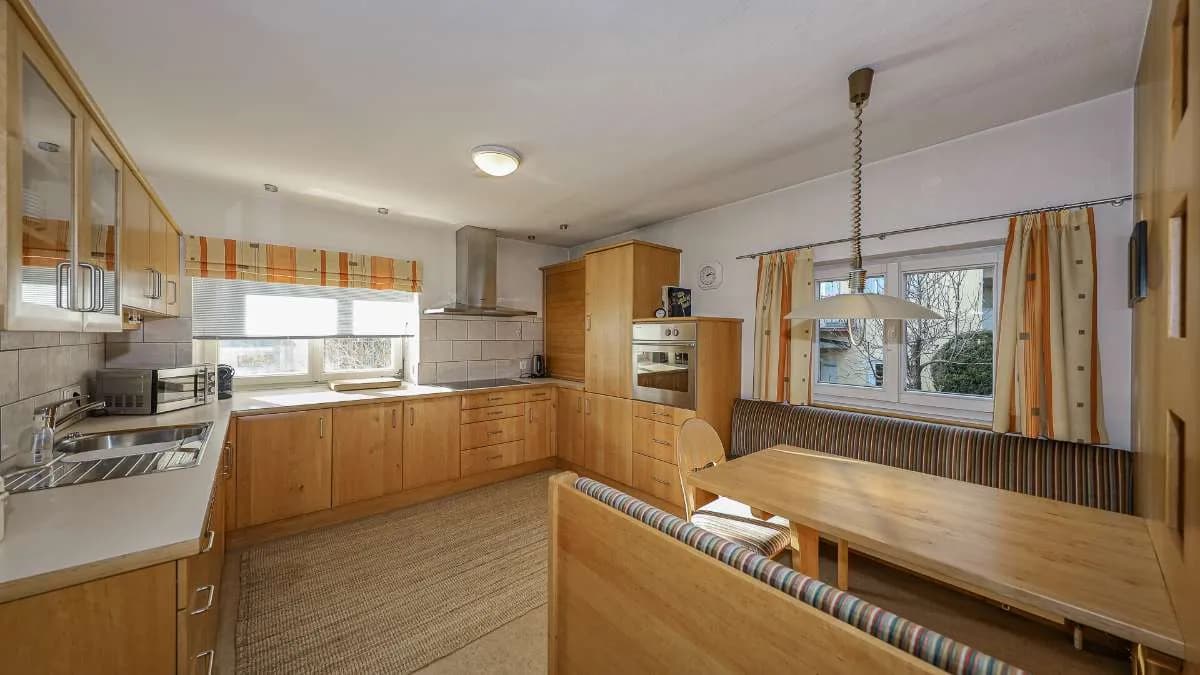 9-Zimmer-Immobilie kaufen in Kitzbühel – 300 m², € 990.000 – Bild 11 von 31