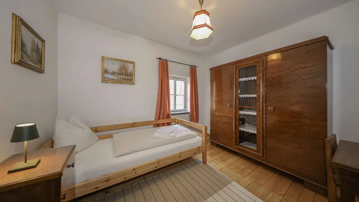 9-Zimmer-Immobilie kaufen in Kitzbühel – 300 m², € 990.000 – Bild 18 von 31