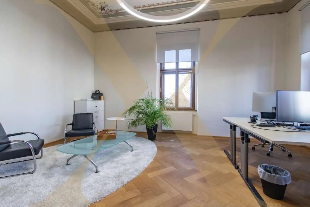 Gewerbeimmobilie mieten in Linz – 193 m², € 2.401