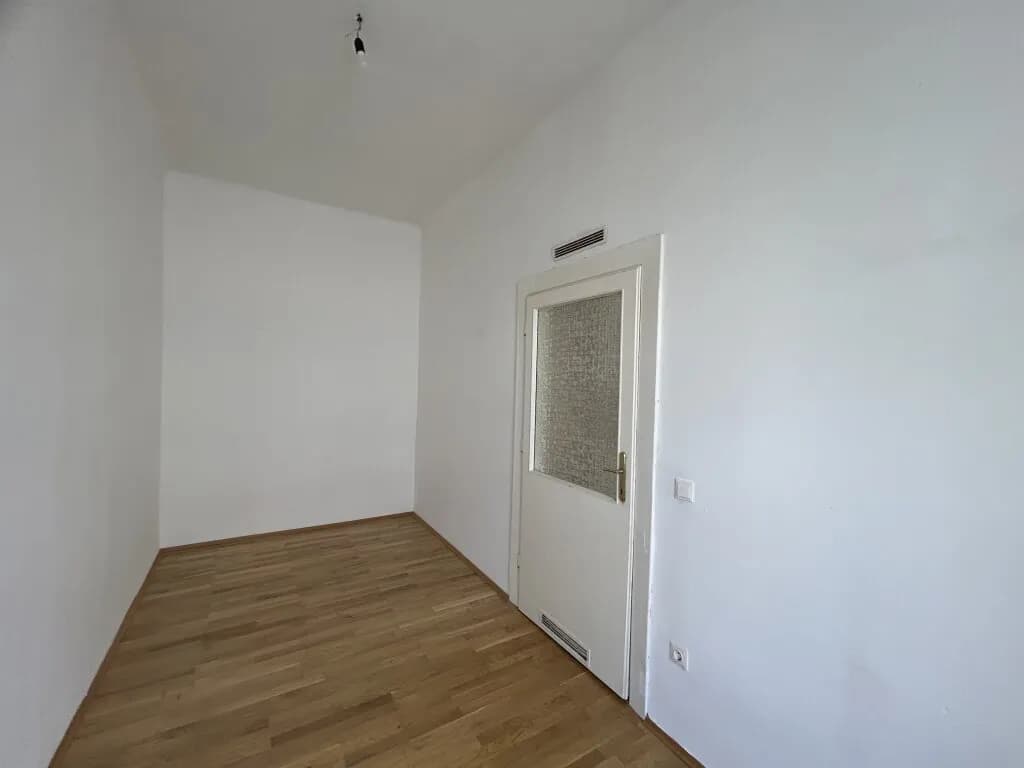 9-Zimmer-Gewerbeimmobilie kaufen in Tulln – 362 m², € 599.000 – Bild 27 von 45