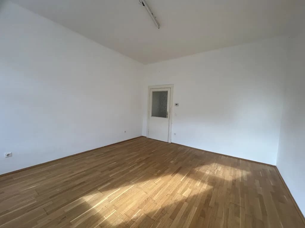 9-Zimmer-Gewerbeimmobilie kaufen in Tulln – 362 m², € 599.000 – Bild 31 von 45