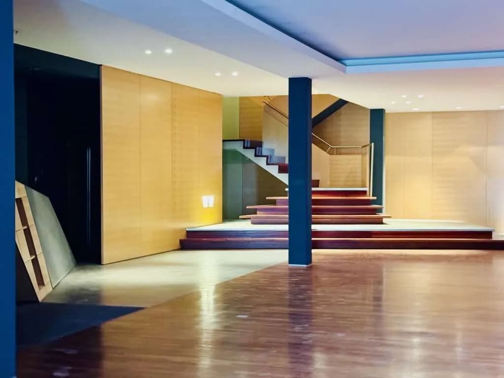10-Zimmer-Gewerbeimmobilie mieten in Wien – 608 m², € 7.705