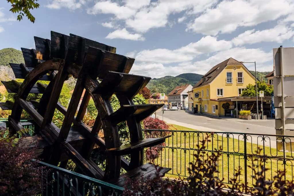 2-Zimmer-Wohnung mieten in Graz-Umgebung – 41 m², € 590 – Bild 1 von 12